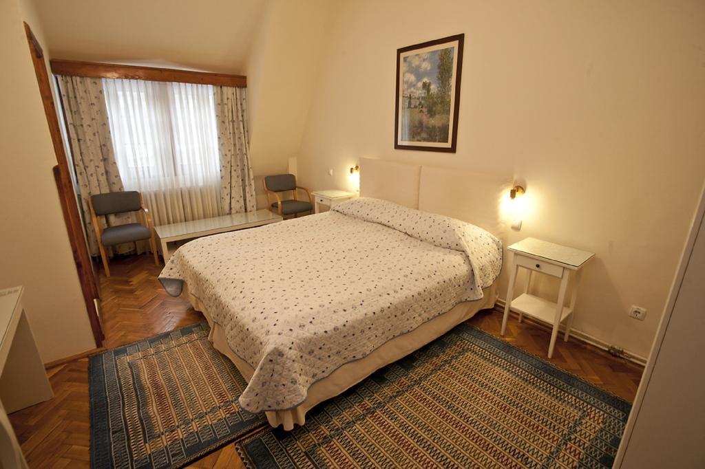 Vila Camelia Otel Sinaia Dış mekan fotoğraf